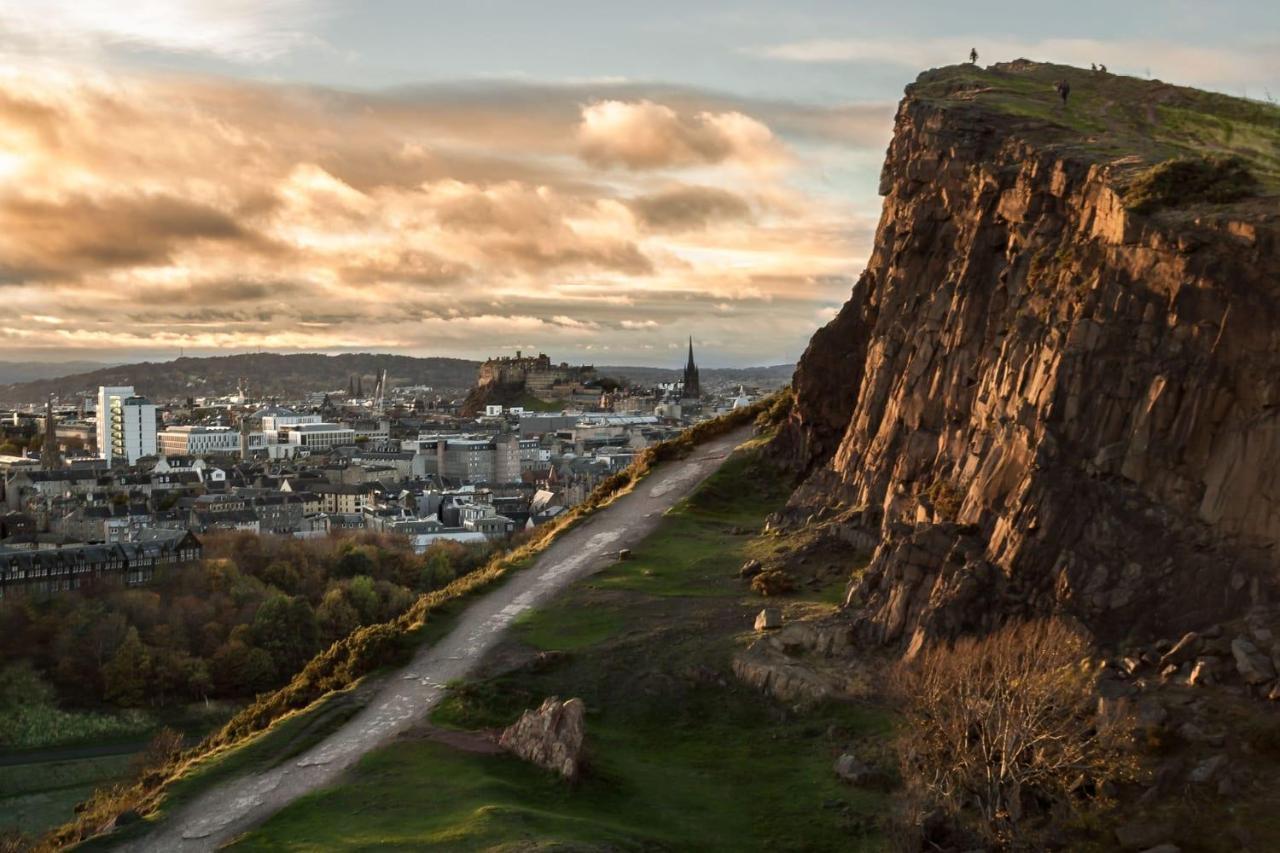 Spacious City Centre Family Room Edimburgo Exterior foto